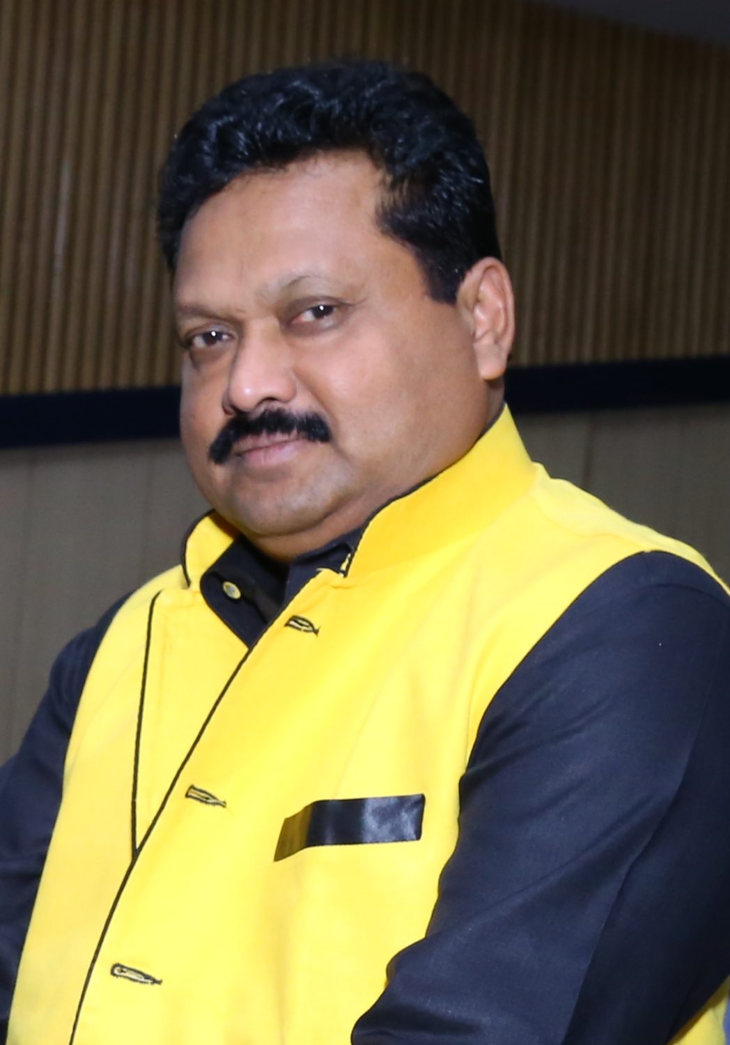 chairman-img